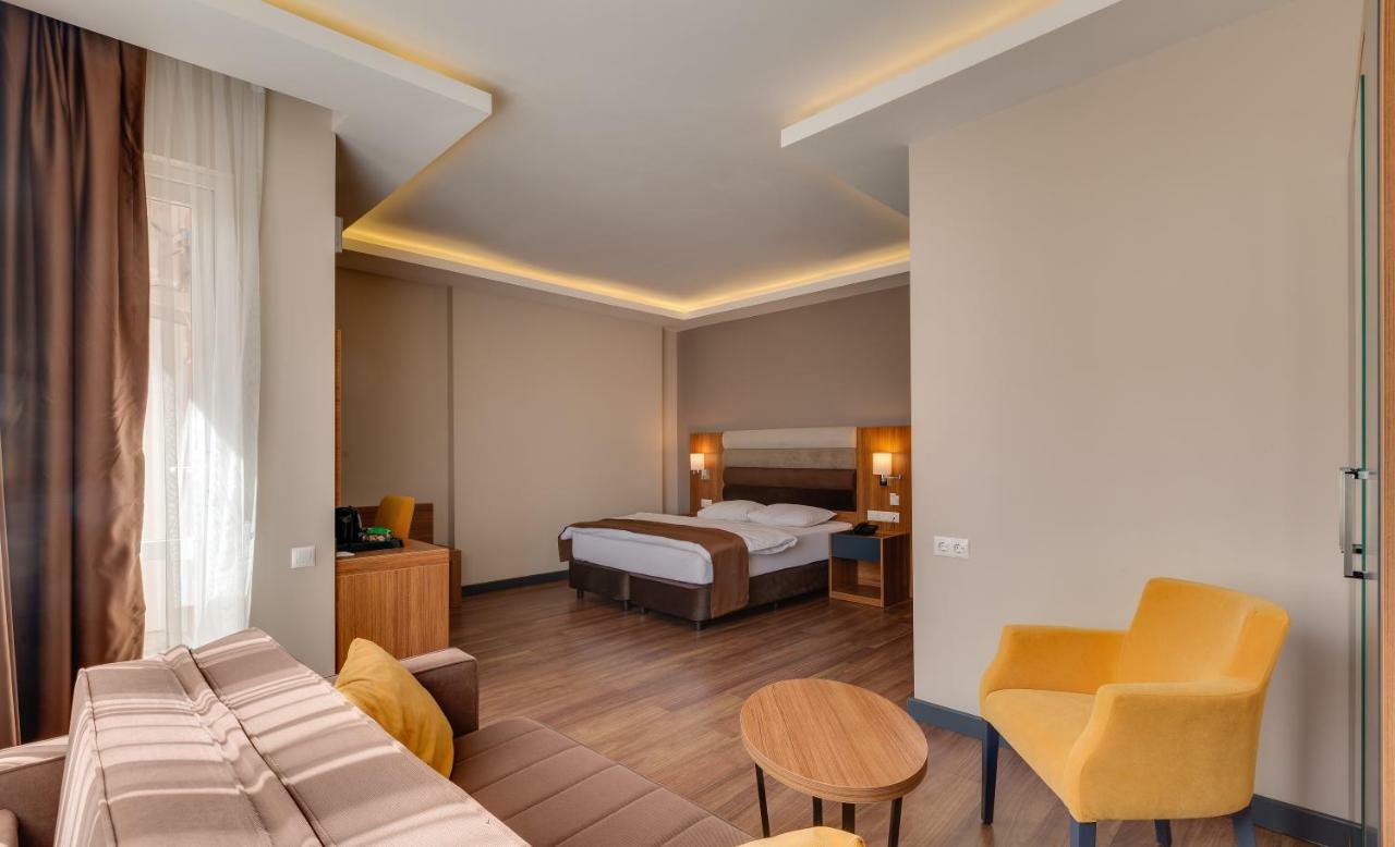 City Hotel Batumi Luaran gambar